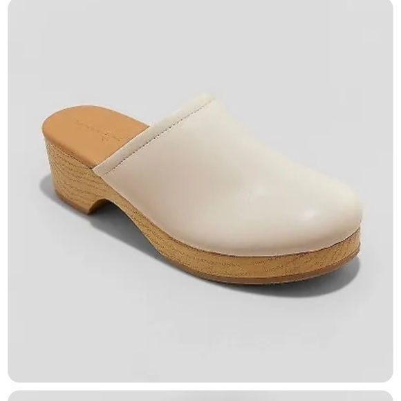 Universal Thread Shoes - Women's Magnolia Heels - Universal
Thread Cream new